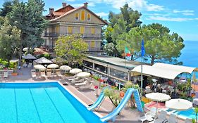 La Riserva Di Castel D'Appio- Charme & Relax